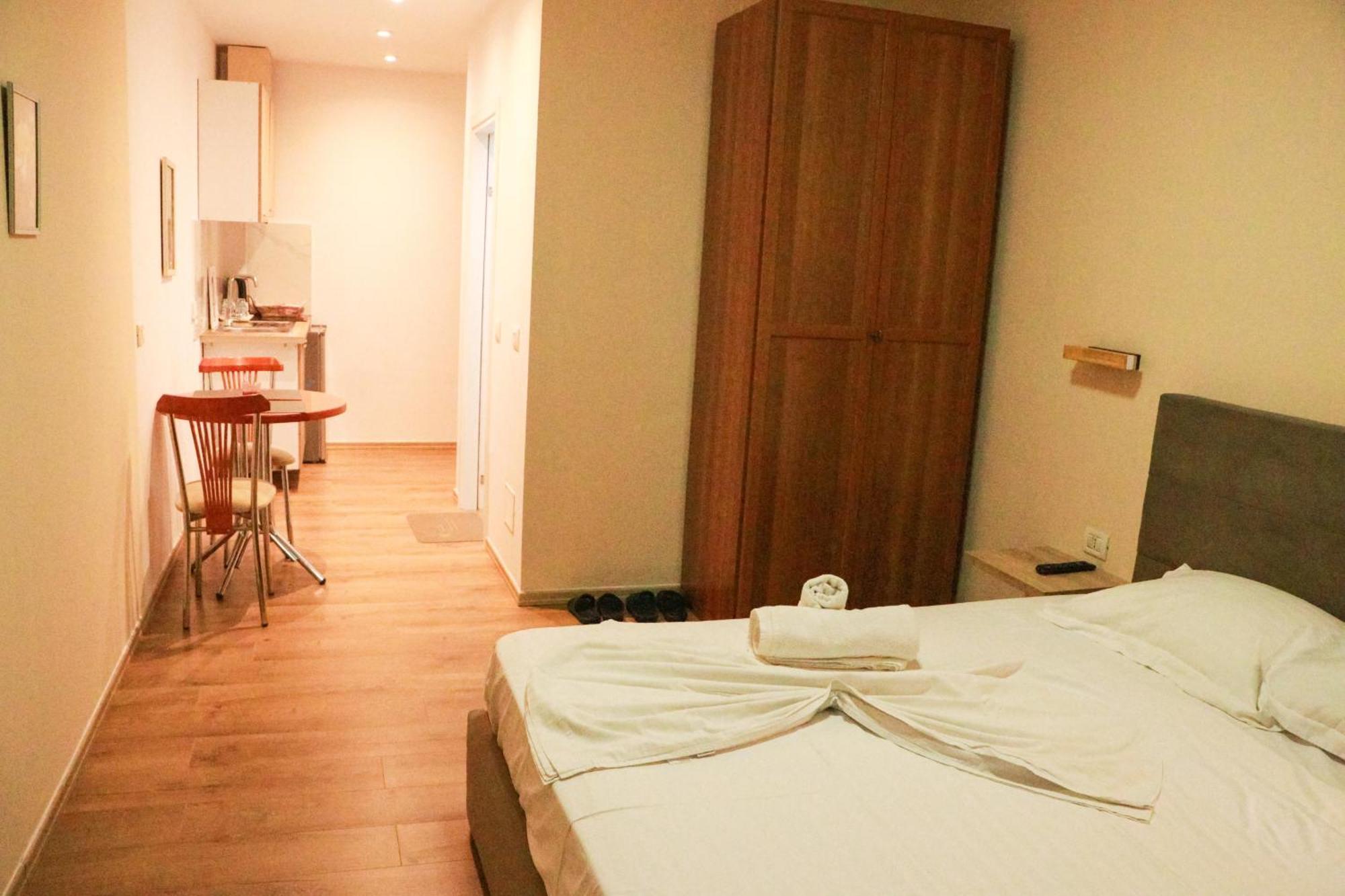 Nest&Rest Studios Tirana Buitenkant foto