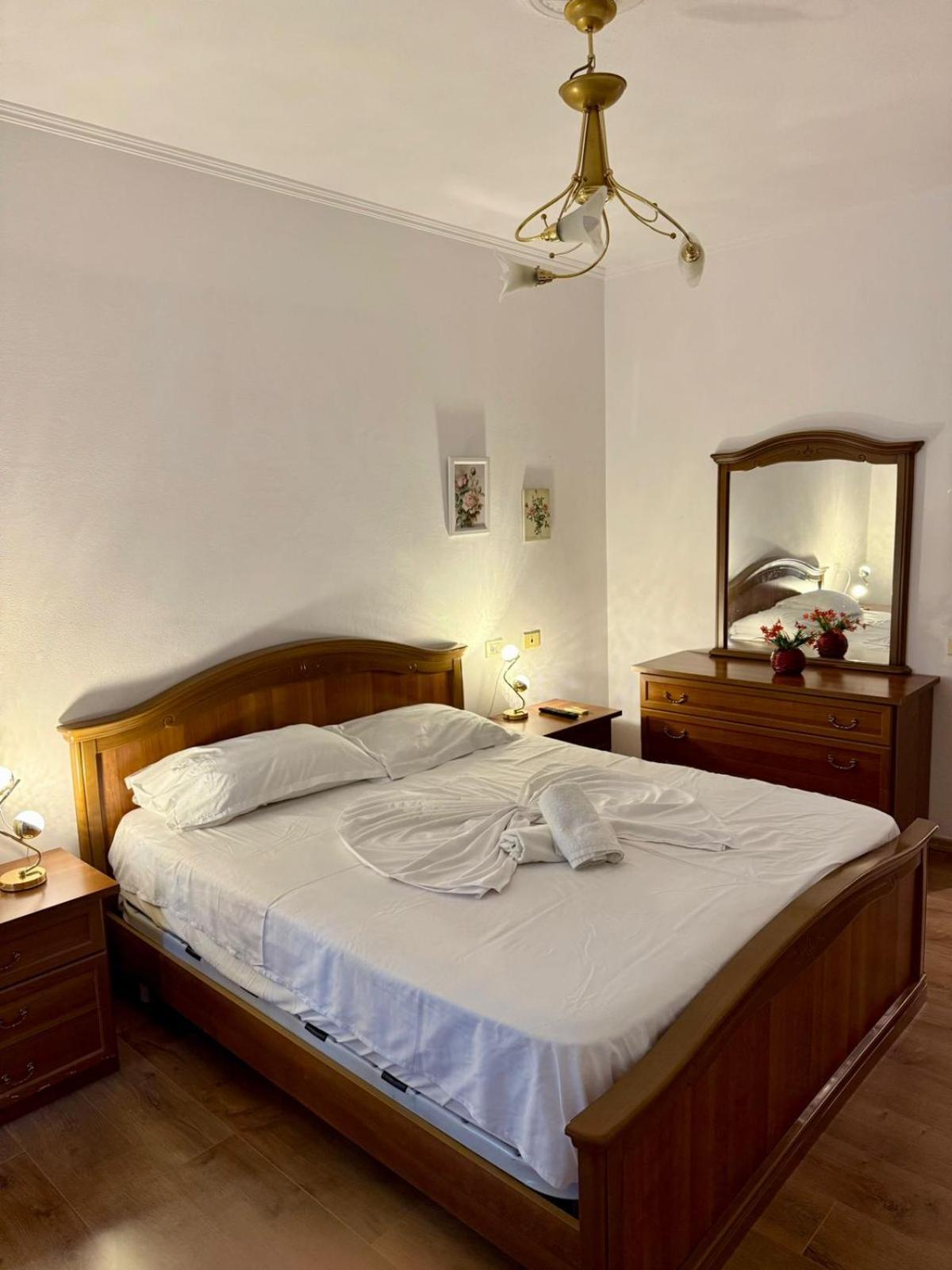 Nest&Rest Studios Tirana Buitenkant foto